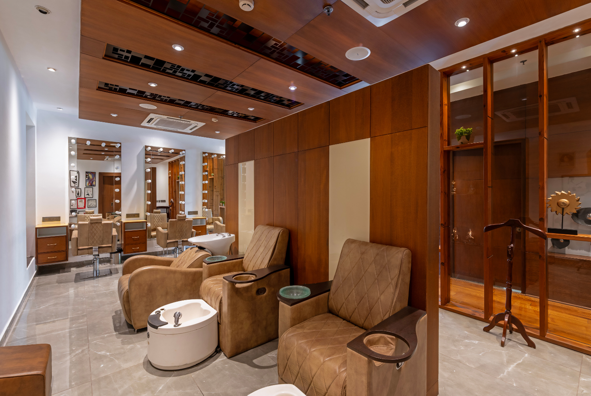 Spa treatment area at City Park Green Resort, New Delhi